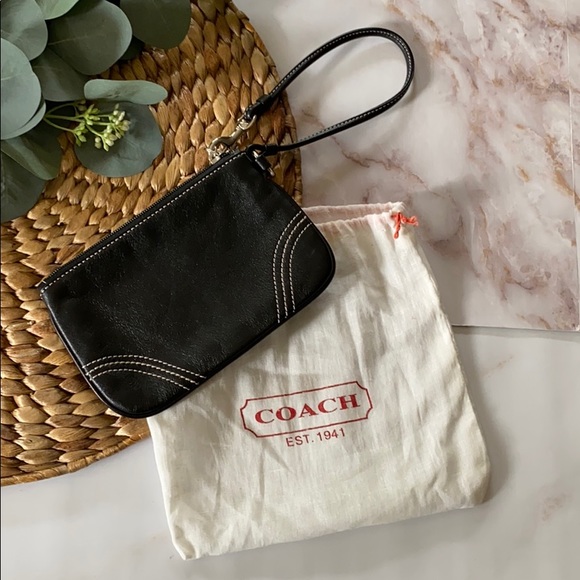 Coach Handbags - NWOT- Coach Wristlet - black leather